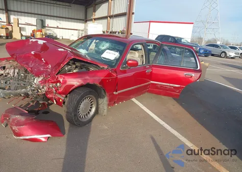 1998 Mercury Grand Marquis z USA, uszkodzony, nr VIN 2MEFM75W4WX665562